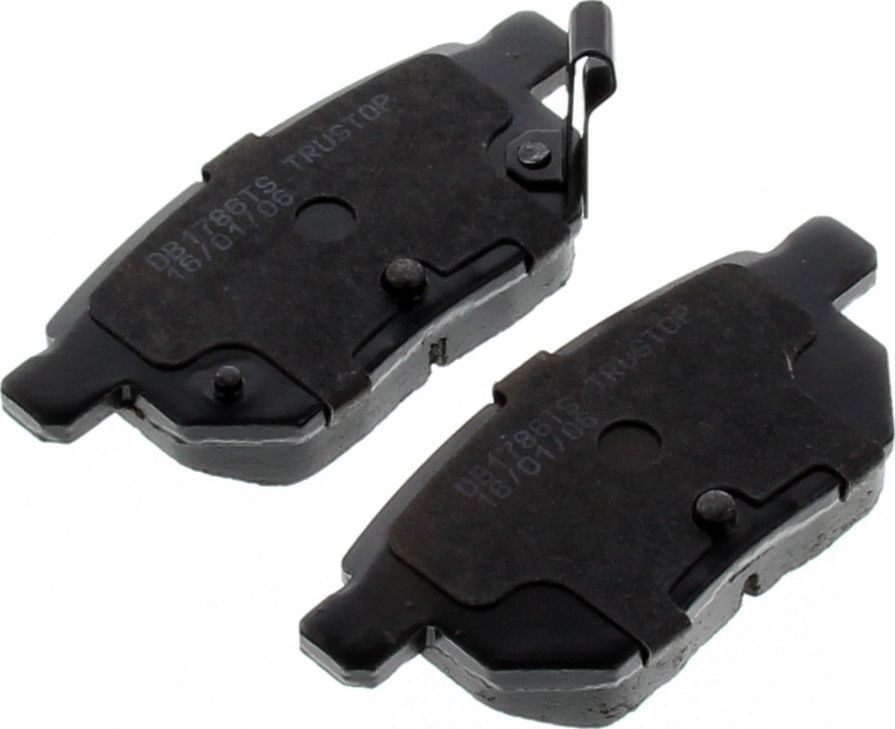 REAR BRAKE PADS DB1786 FOR TOYOTA YARIS 2005-2011 COROLLA PRIUS AFTERMARKET