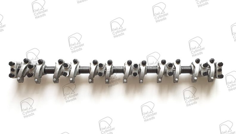 Nissan TD42 Complete Rocker Shaft Complete assembled with rockers TD42 TD42T